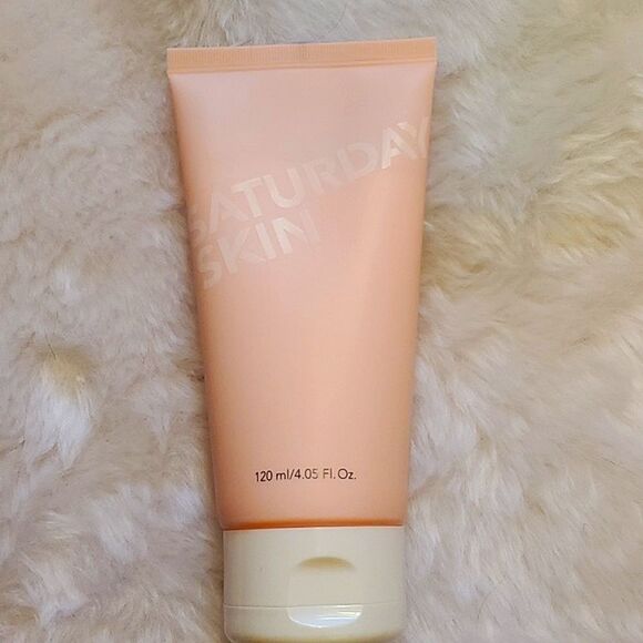 Saturday Skin rise + shine Apple/ Peach Gentle Cleanser SEALED Box - Picture 2 of 7